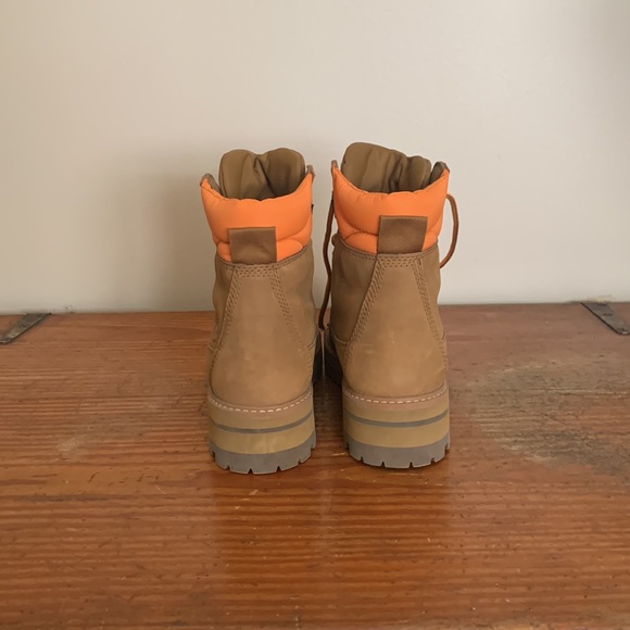 Timberland women’s waterproof boots. - Picture 3 of 6